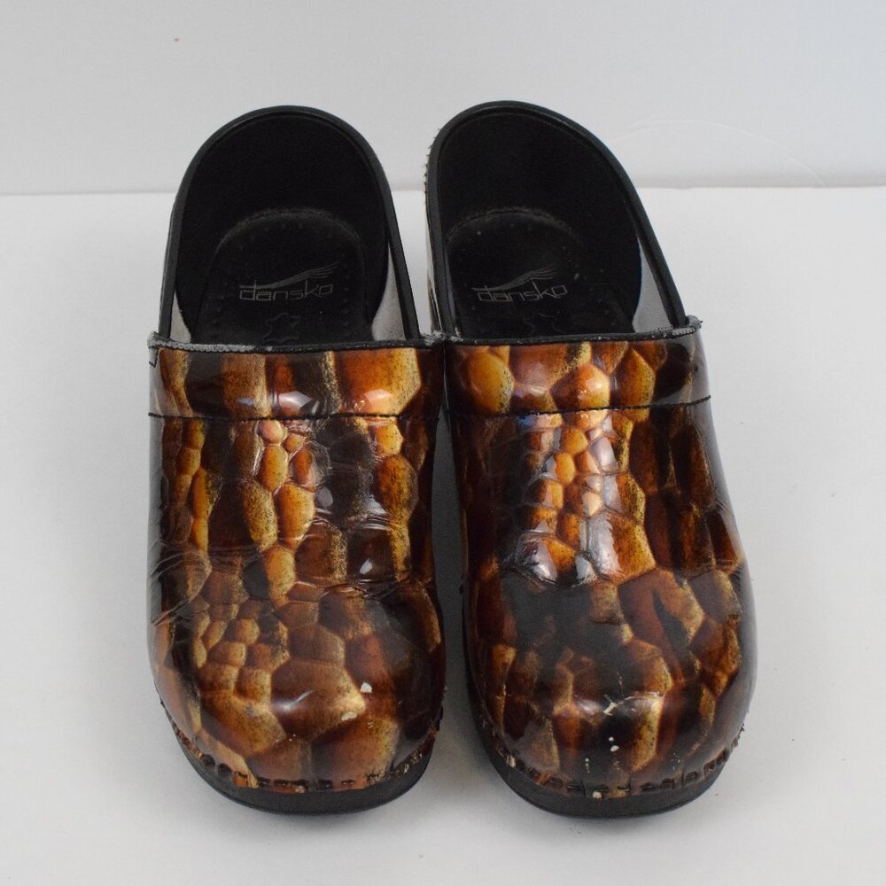 Dansko Snake Print Gold Comfort Slip On Clog Mules Patent Leather Nursing Shoe 8 - Picture 2 of 10